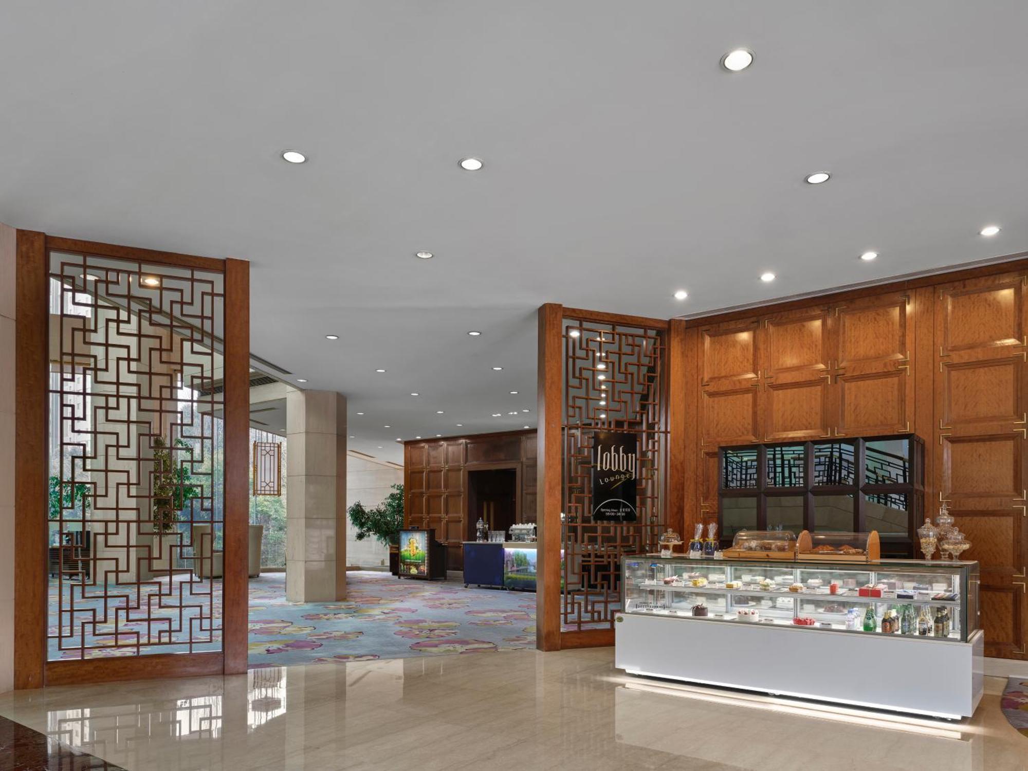 Hotel Doubletree By Hilton Pudong - Present Welcome Cookie Shanghai